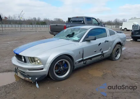 2005 Ford Mustang V6 Deluxe/V6 Premium from USA, damaged, VIN 1ZVFT80N655144994